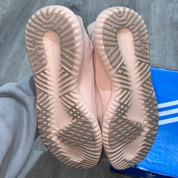 Adidas - Picture 5 of 5